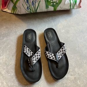 Coach flip flops